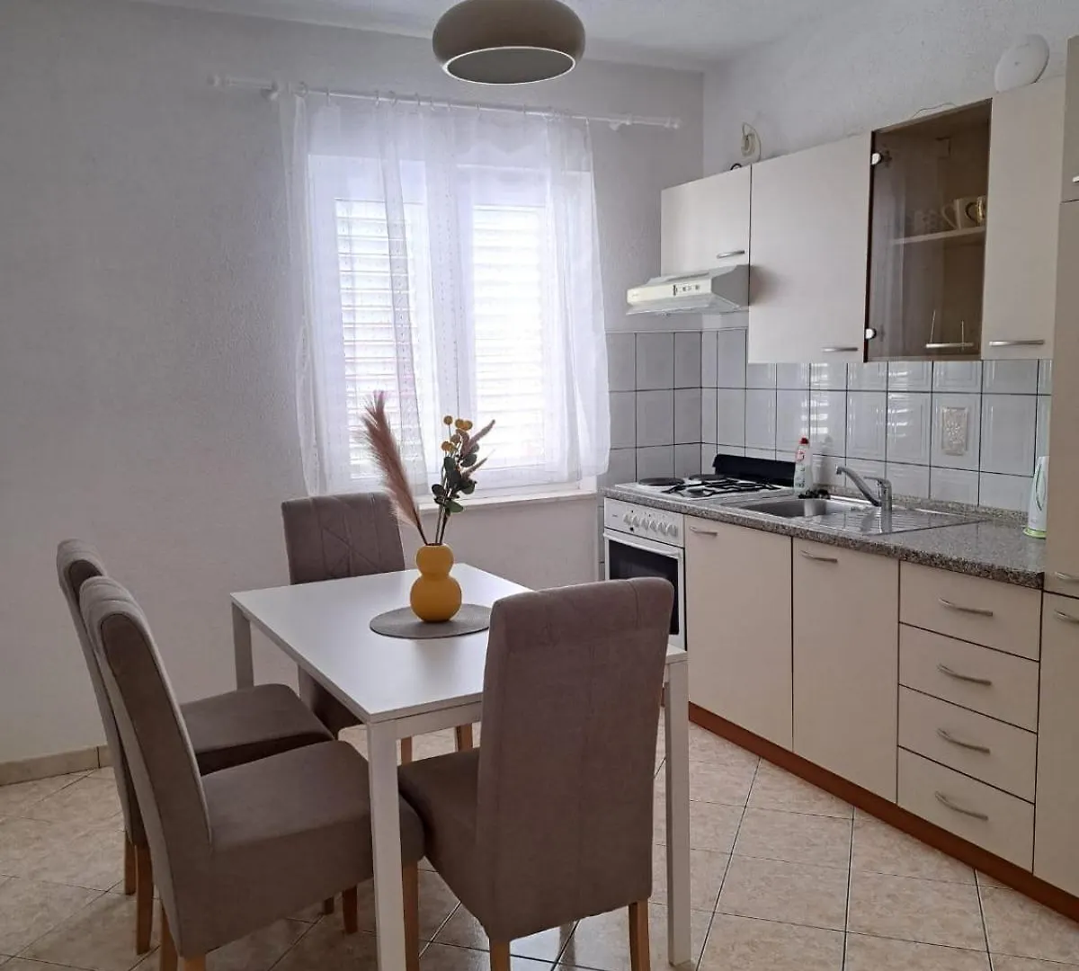 Apartments Tily Trogir